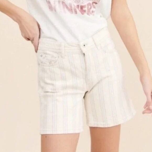 💥PILCRO and the Letterpress Anthropologie Slim Boyfriend Fit Shorts Women’s 31 - Picture 1 of 16